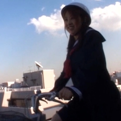 自転車でのオナニーを再現する松島リナ