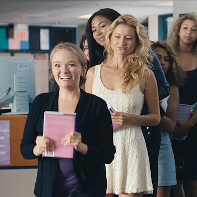 エディのサイン会に並ぶ女性たち